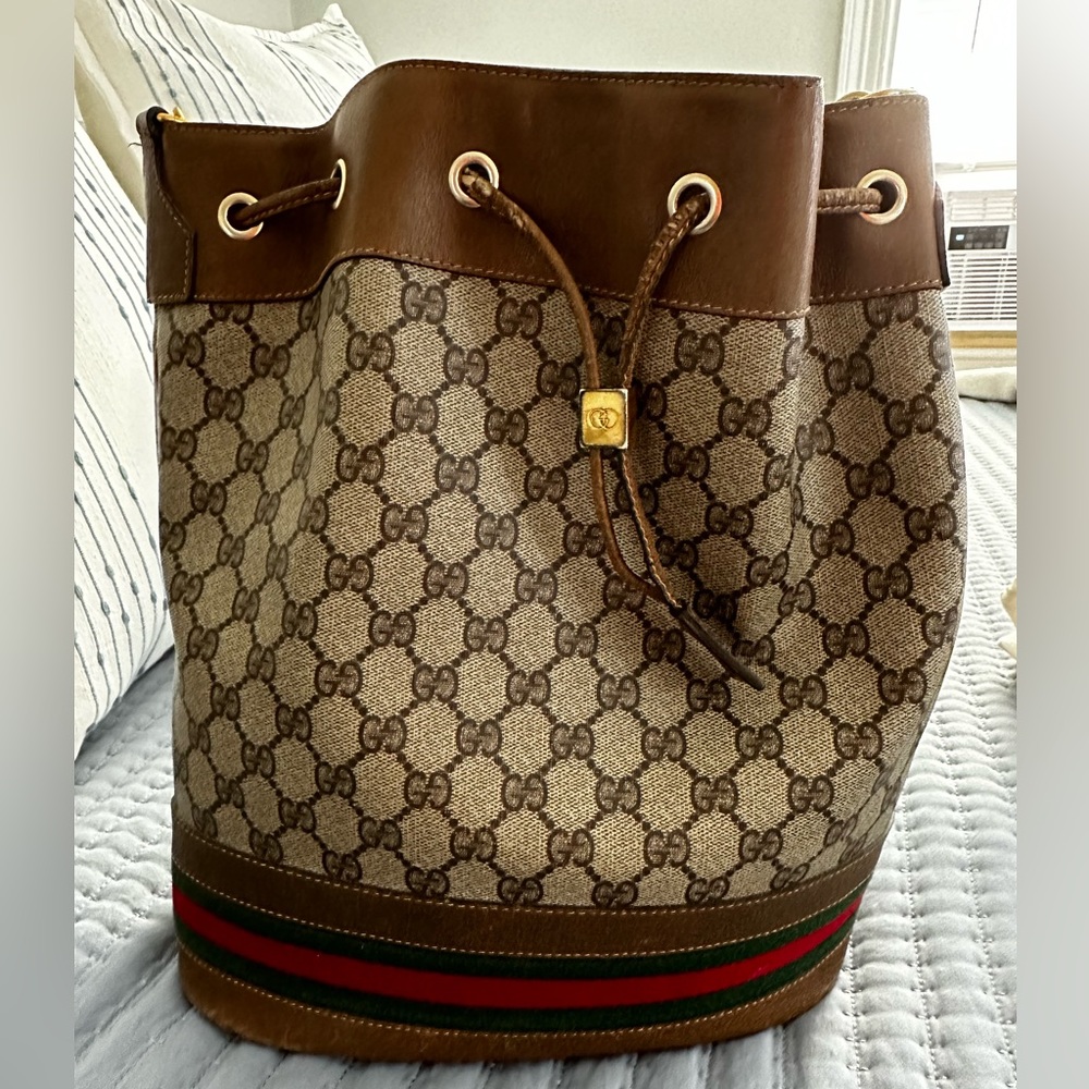 Gucci Vintage GG Supreme Small Ophidia Bucket Bag